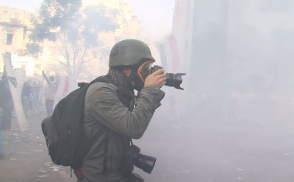 Bapteme-du-feu-documentaire-photojournalisme-Corentin-Fohlen-Jerome-Clement-Wilz-11